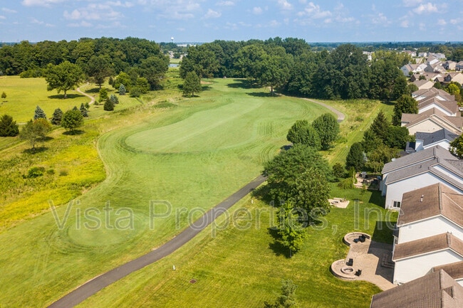 Foto del edificio - 7225 Bromfield Dr