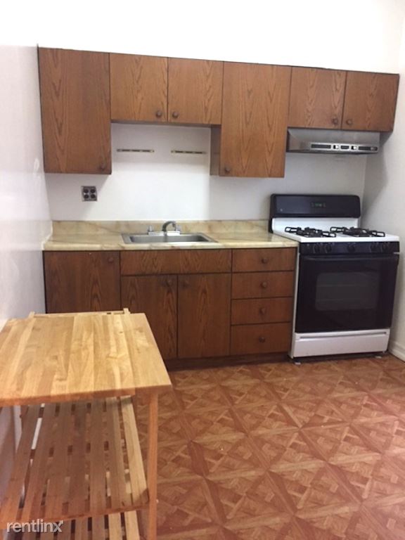 Primary Photo - 3142 42nd St