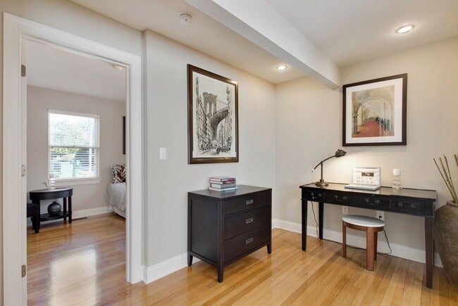 Photo - Rodgers Forge Apartments