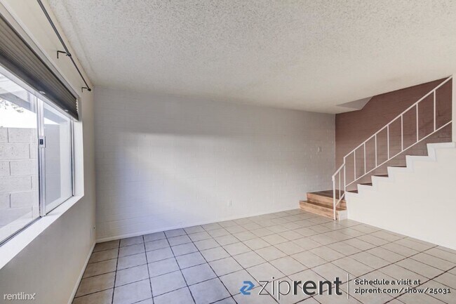 Foto del edificio - 2 br, 1.5 bath Townhome - 1014 North 85th ...