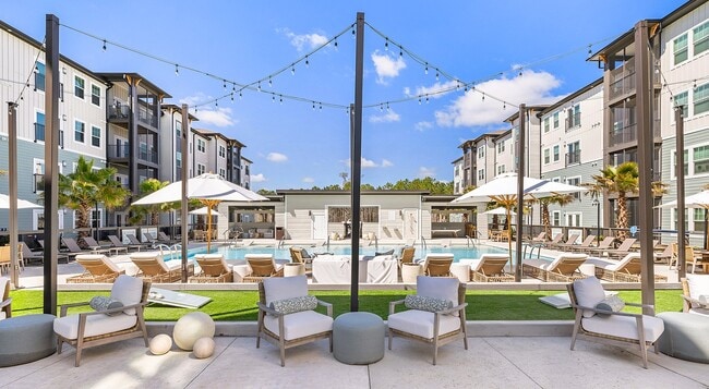 Building Photo - Lively Murrells Inlet