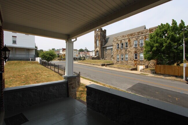 Building Photo - 1511 Gorsuch Ave