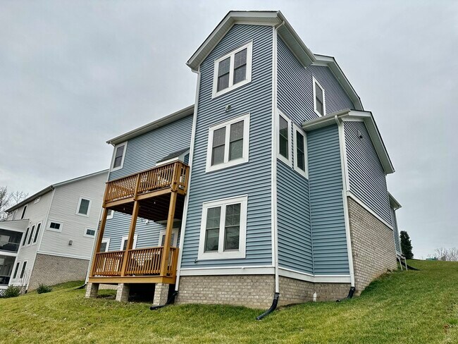 Building Photo - 7701 Ladybells Pl