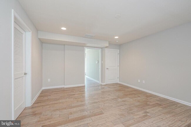 Foto del edificio - 3 Regency Ct