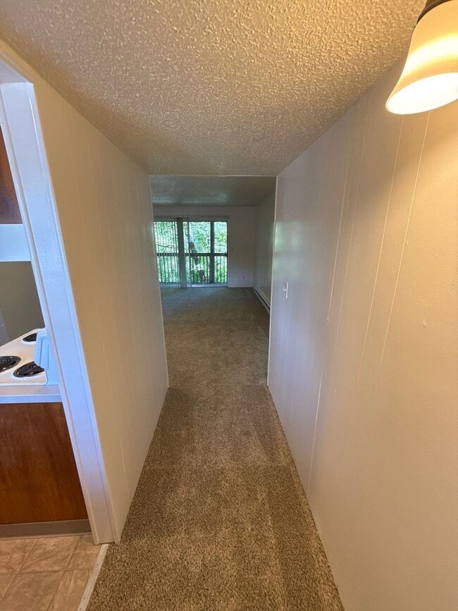 Interior Photo - Metro Gardens