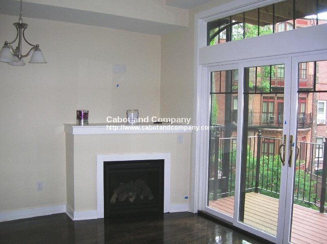 Building Photo - 410 Columbus Ave