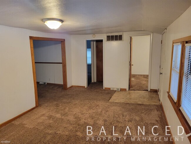 Foto del edificio - 3 br, 1 bath House - 2532 SE Pennsylvania Ave