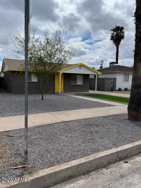 Building Photo - 1241 E McKinley St