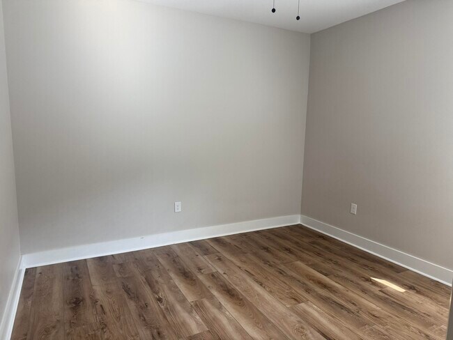 Foto del edificio - 302 Johnson St