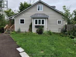 Building Photo - 802 Cedarvale Dr