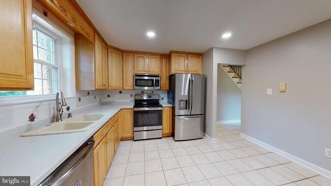 Building Photo - 2527 Bull Run Ct