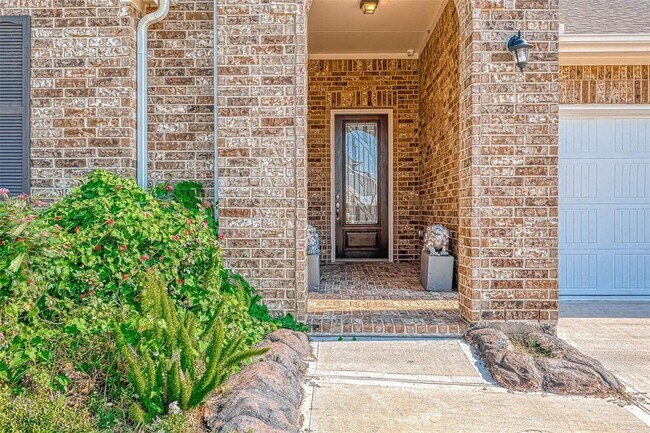 Building Photo - 24115 Golden Fallow Dr