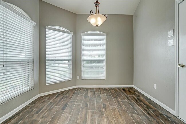 Building Photo - 29362 Alba Rose Dr
