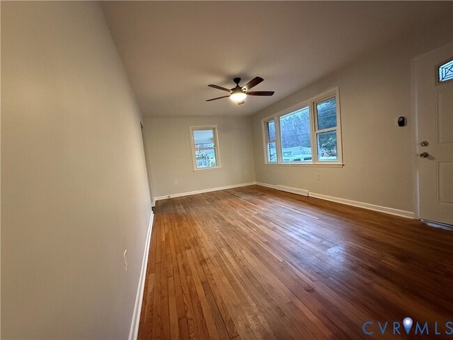 Foto del edificio - 21718 Magnolia Ave