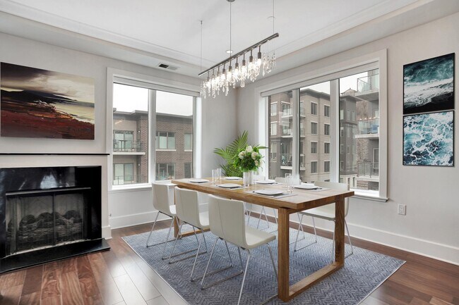 Building Photo - 250 HENLEY Pl