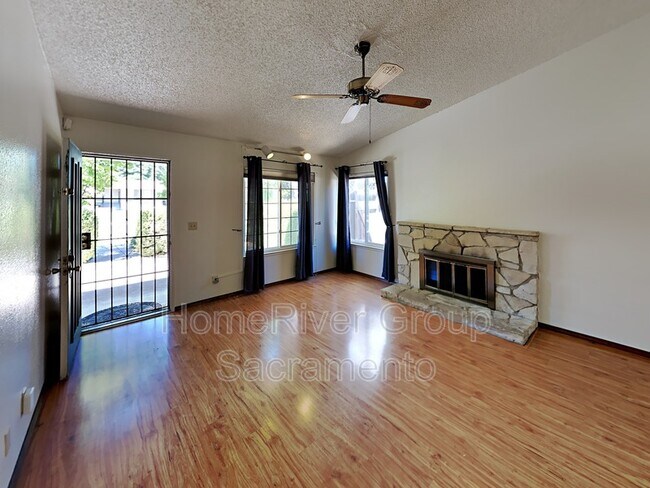 Foto del edificio - 3625 Kingsport Way