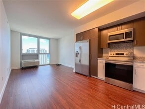 Building Photo - 988 Halekauwila St