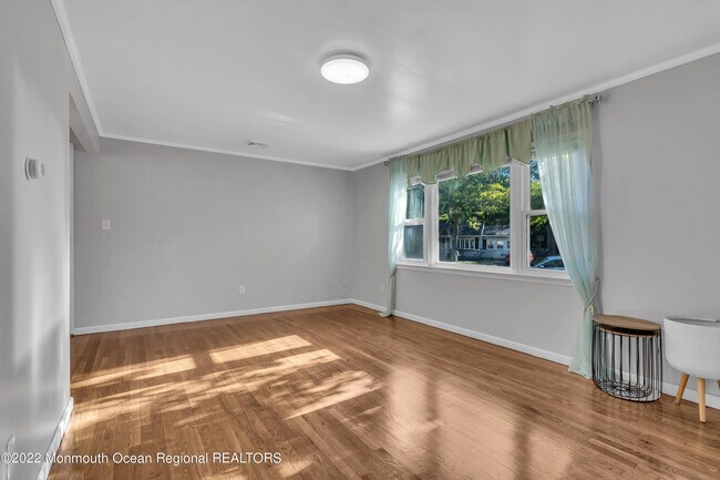 Foto del edificio - 912 Harrison Rd