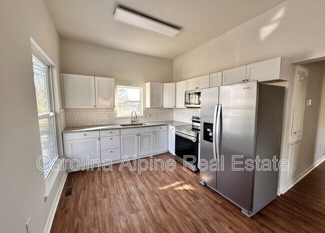 Foto del edificio - 506 Clegg St