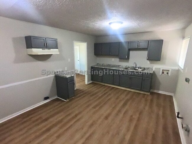 Building Photo - 5126 Thrush Dr