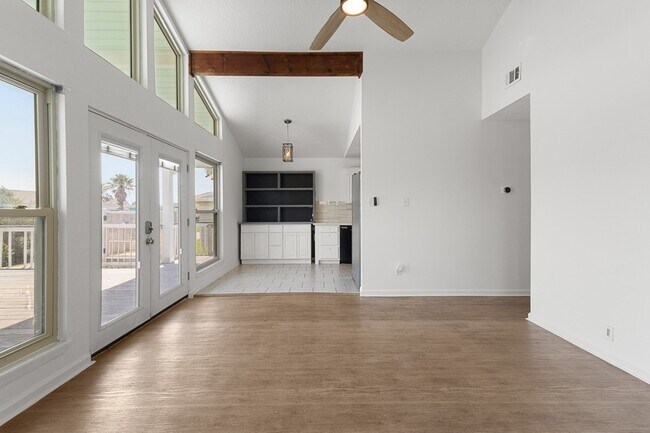 Foto del edificio - 4014 Kent Dr