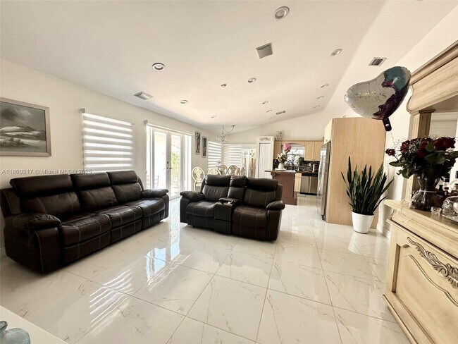 Foto del edificio - 14205 SW 149th Ave