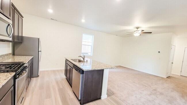 Foto del edificio - 3 Bedrooms + Flex Room House in STANWOOD