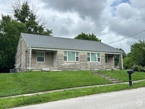 Building Photo - 387-389-389 Manhattan Dr