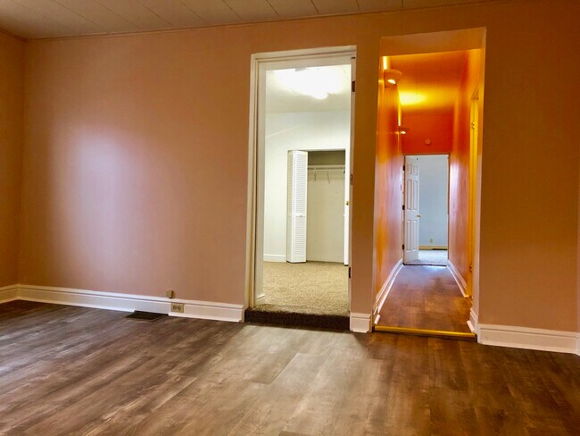 Livingroom - 79 S 19th St