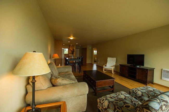 Living Area - 1566 Irving Ave