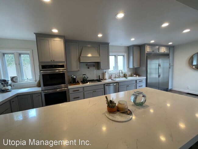 Building Photo - 4 br, 3 bath House - 3235 Freeman St