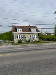 Foto principal - 236 College Ave
