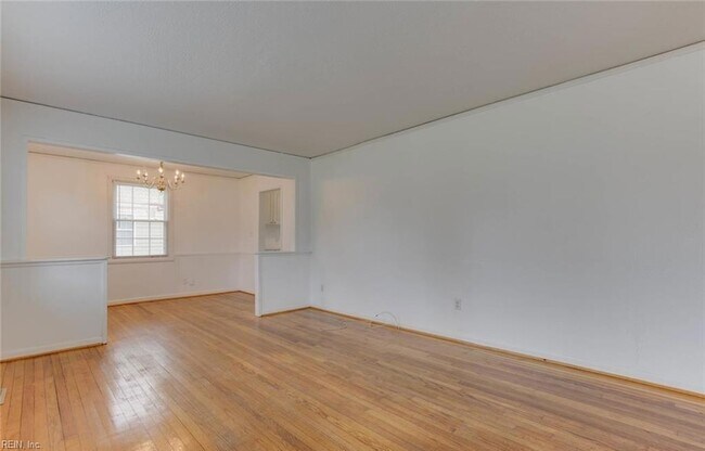 Foto del edificio - 106 Hodges Manor Rd