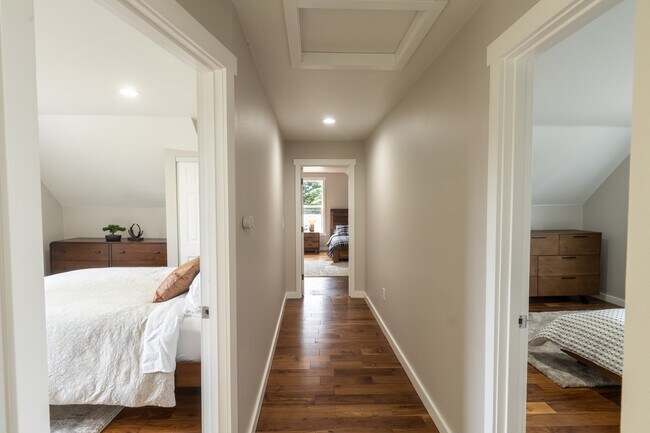 Foto del edificio - 313 119th St S