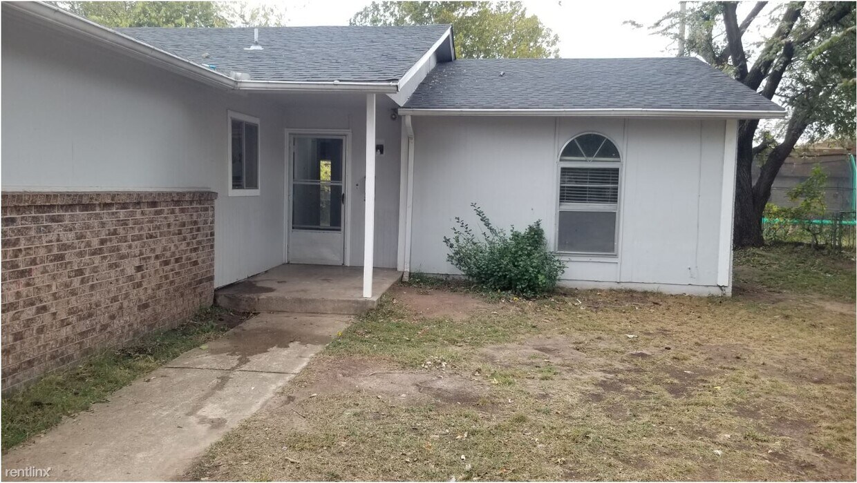 Primary Photo - 2 br, 1 bath House - 6303 S Owasso Ave