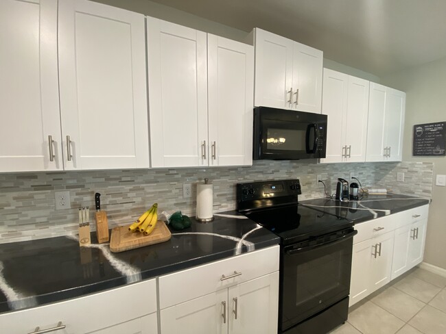 Building Photo - 11431 Sage Canyon Dr