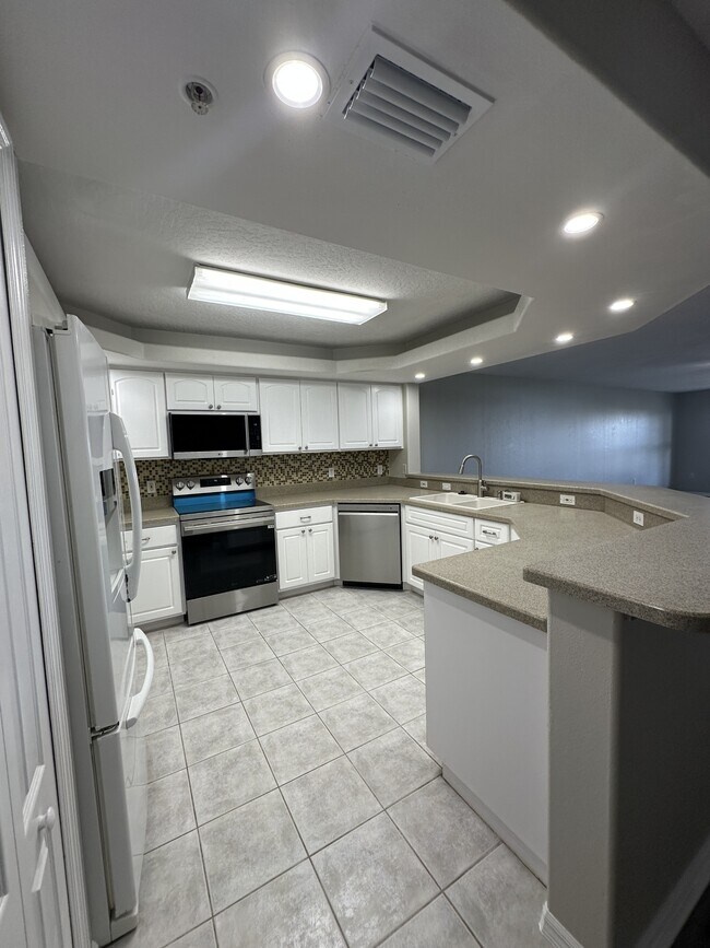 Foto del edificio - 3360 S Atlantic Ave
