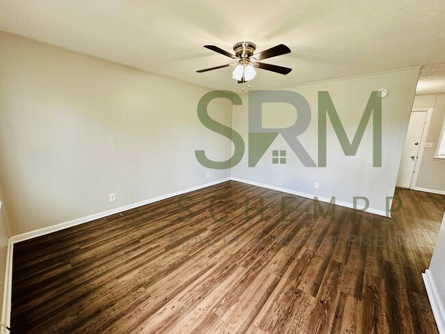 Foto del edificio - Updated 3BR in Okolona- Section 8 accepted