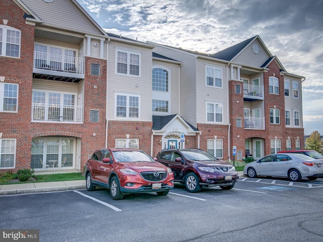 2495 Amber Orchard Ct Unit 303, Odenton, MD 21113 Room for Rent in