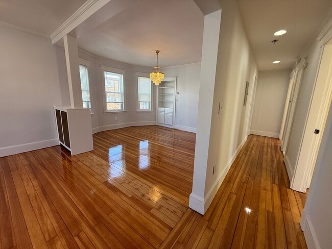 Photo - 272-274-274 Belgrade Ave Apartment