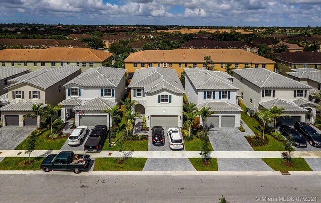 Foto del edificio - 1392 SE 26th Ave