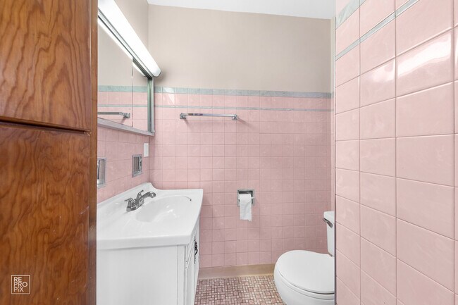 Building Photo - 17346 68th Ct