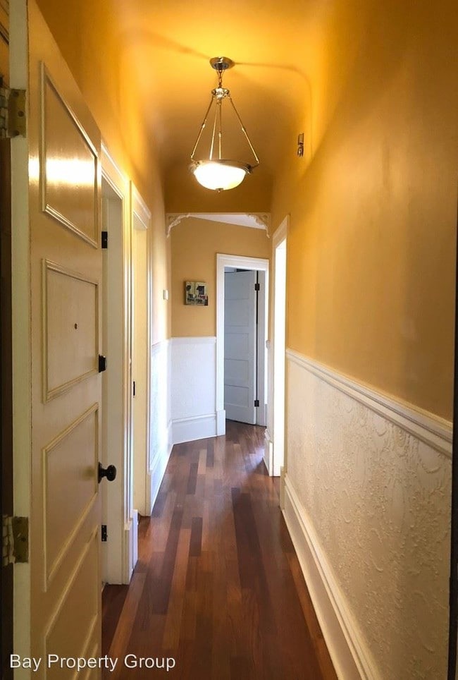 Foto del edificio - 2 br, 1 bath House - 367 Church Street, Apt 4