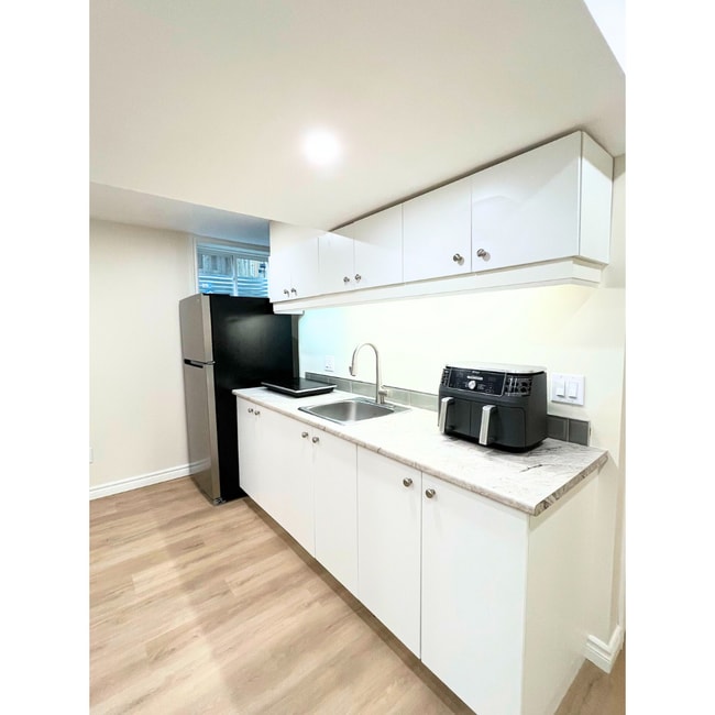 Building Photo - 2062 Cherrywood Trl