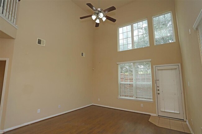 Building Photo - 1202 Glenwood Canyon Ln