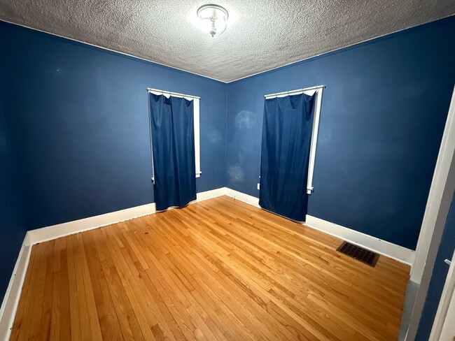 Foto del edificio - 228 8th Ave SE