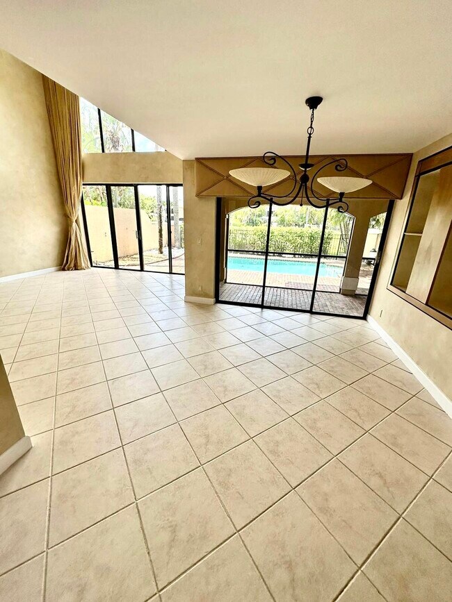 Building Photo - 22641 Caravelle Cir