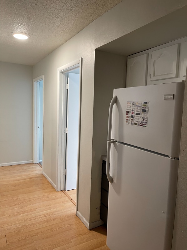 Photo - 515 E Burlington St Apartment