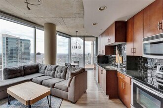 Building Photo - 360 Nueces St