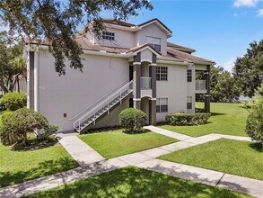 Building Photo - 13929 Fairway Island Dr